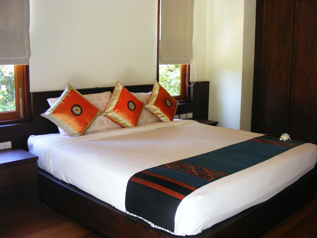 Baan Banyan Villa, Wood House Short Walk To Mae Nam Beach Екстериор снимка